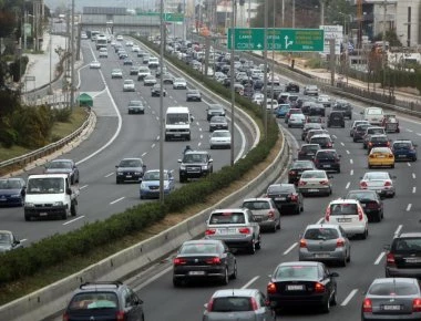 Έρχονται τα τέλη κυκλοφορίας: Τι θα πληρώσουμε φέτος - Αναλυτικοί πίνακες